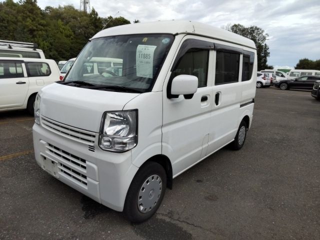 11885 Nissan Clipper van DR17V 2017 г. (LUM Tokyo Nyusatsu)